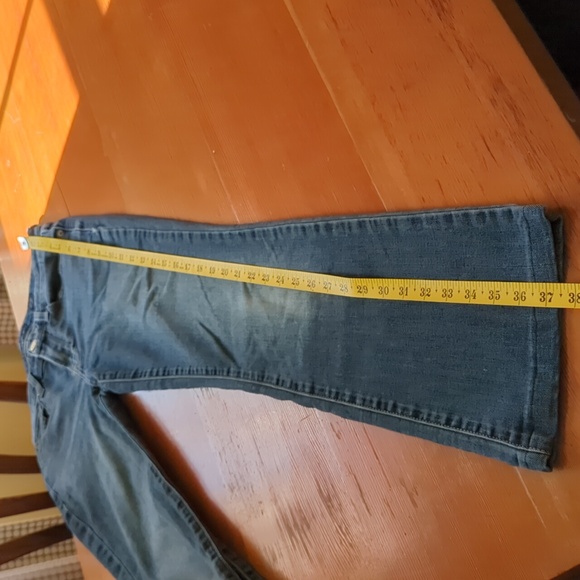 Lucky Jeans - Picture 6 of 7